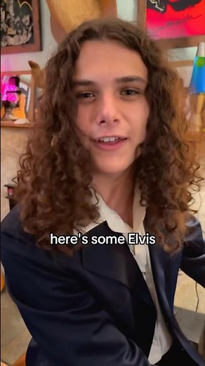 “A Little Less Conversation” Elvis Cover #ElvisPresley #ALittleLessConversation #RockAndRoll #elvis