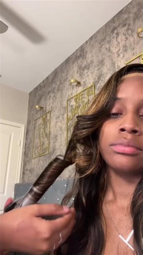 SAME WIG IN BIO #wiginstall #aliglossyhair #wigtutorial #balayagewig #highlightwig