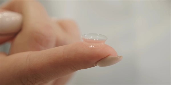 Importance of caring for contact lenses