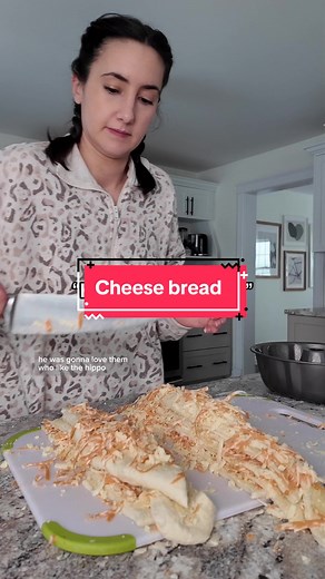 Easy Bread Machine Garlic Cheese Bread Recipe