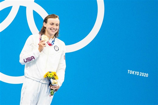 2021 Golden Goggles: US Olympic Swimmers on their Red Carpet Fashion 2021 Golden Goggles: US Olympic Swimmers on their Red Carpet Fashion