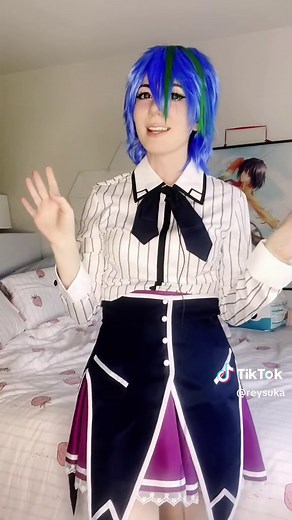 Dino Mommy (@reysuka)’s video of dinosaur