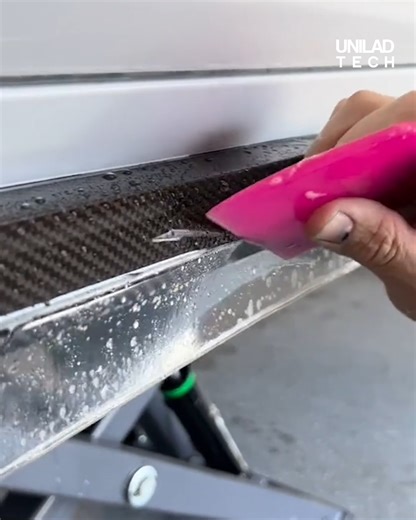 Who doesn't love a good car detailing vid! 😎🚗 | UNILAD Tech