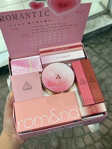 Tặng kỷ niệm ngày iu hay SN thì hết ý #quàsinhnhật #quàtặngngườiyêu #quàmỹphẩm #hộpquàsinhnhật #quàtết