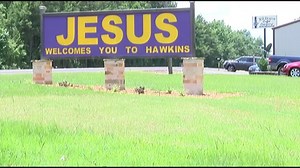 New religious sign erected in Hawkins after previous controversy