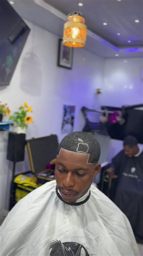 #pppppppppppppppp #trending #goviral @Justice_thebarber @Active Barber @LUDA BARBER / BEAUTY SUPPLY @𝓝𝓐𝓐𝓩𝓨 🇬🇭🇦🇪 @Yeboah Agyekum