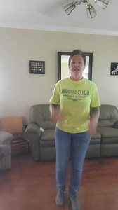 28K views · 1.8K reactions | 藍藍❤️❤️ THANK ALL OF YOU, 900K❤️❤️ #Alexa #lipgloss #dancemoves #nevertooold #lilmama #tgi | Heart Spunks | Facebook