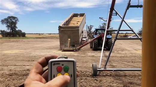 Check out the range of our Wireless Tipper Remotes! This particular one is the Lodar system, complete with: Remote & Receiver Pre-wired 12v or 24v Electric/Air Solenoids 6mm & 1/4" Airline & Air Fittings to suit all configurations ✅ ️Tip Safer ✅ ️Tip Cleaner ✅️ Tip Faster https://equipmentlink.com.au/collections/wireless-radio-remote-kits/products/lodar-wireless-radio-remote-control-for-semi-or-grain-tippers-dual-air-output-12v-or-24v-available | Equipment Link Australia