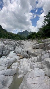 Hoy nos fuimos a descubrir el famoso cañon blanco y el famoso sofá en Utuado : ¿Quieres saber como llegar? mira el video que te explicamos : Recuerda llevarte tu basura🙏🏽 | Tíratepr