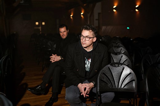 Atmosphere Celebrate Thirty Years Of Raw Hip-hop Prowess With Expansive 'Jestures' (ALBUM REVIEW) - Glide Magazine