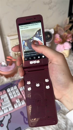 The flip phone is back, and smarter than ever! 📱✨ Meet Luna Flip, where nostalgia meets next generation technology. • 💫 Iconic flip design that’s as satisfying as you remember • 🌐 Powered by Android: download all your favorite apps • 🔋 Long-lasting battery, crisp touchscreen, and a high quality camera • 🎶 Stream, scroll, chat, and swipe, just like any smartphone It’s not just a phone, it’s a lifestyle. Modern power wrapped in retro beauty The flip is back and this time, it’s called Luna Fli