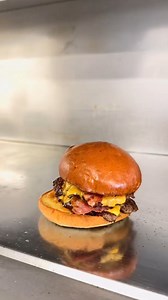 10M views · 107K reactions | Perfect Burger  C’est pas la même mdr #burger #smashburger #food | FastGoodCuisine | Facebook