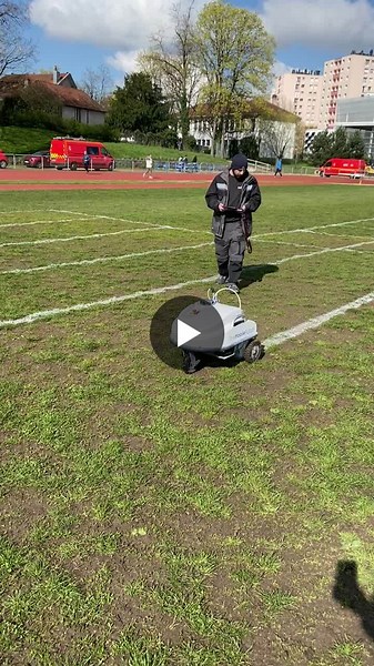 Traçage du Parcours Sportif Sapeurs-pompiers# (PSSP#) au moyen d’un robot, dans le cadre de la préparation du challenge départemental de la qualité (compétition sportive# intra pompiers). Cet outil… | Olivier DESCHAMPS