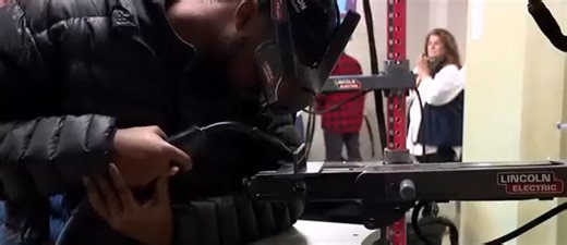SMCC unveils advanced manufacturing training center in Brunswick