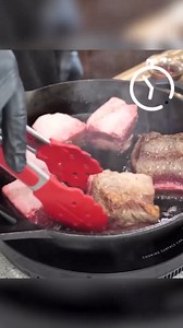 Garlic, bacon, cast iron… yes!