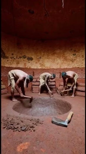 Primitive Builders Create a Hidden Underground Pool 😳