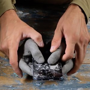 Smart tech cement craft! 💪 | 5-Minute Crafts Family