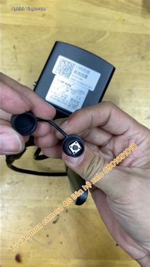 Nút reset trên camera 4G giám sát hành trình