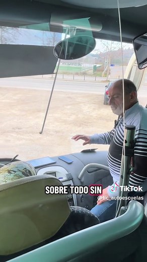Primera Práctica de Autobús: Formamos Conductores Seguros