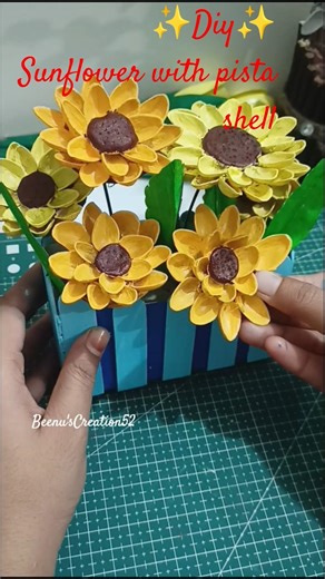 Diy Sunflower with Pista Shell / Pista Shell flowers #craft #diy #shorts #ytshorts