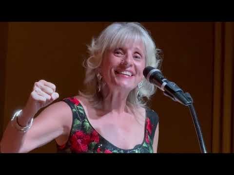 Wanda Cook Delivering Vacaville Museum Speeech