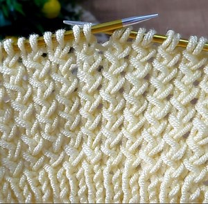 🤍✨️Finished in just two rows! Very easy, two-needle baby knitting pattern. #vest -Özlem | Knitting & Crochet World