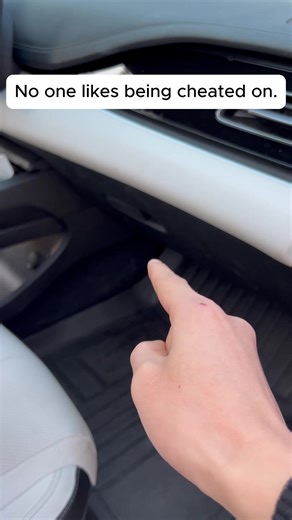 Smart Recorder - One-click recording, high-definition noise reduction, ultra-long battery life, large memory, supports speech-to-text conversion.#tiktokshop #airecorder #magnetic #protable #tiktokshopholidayhaul