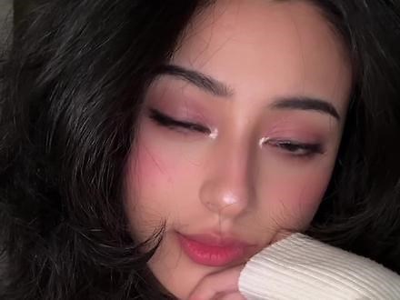 想和我一起过情人节吗🥰*