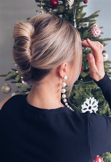 Breakfast at Tiffany’s Hair Tutorial for Fine Hair