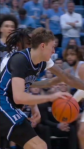 When Cooper Flagg powered through adversity for a rivalry W 🏀💪 #shorts (📍‪@RobertHalf‬)