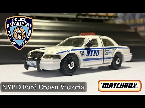 SHOWCASE: Custom Matchbox NYPD Ford Crown Victoria Police - Quentin's Cars