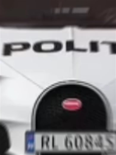 Why European Cop Cars Have No Red Lights？ #fyp | car lights