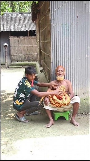 Ultimate King Cobra Prank on Sleeping Grandpa 😂🐍 Scariest Reaction Ever!