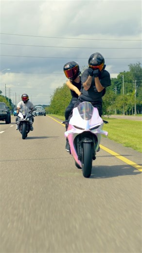 duckie.vibes on Instagram: "Just another day having fun 😊 Ft @lillrev_ bullying @jay_luckey @riderich - discount code "duckie" @cardosystems - discount code "duckie" 📷: @knucklehead.media #ducativ4 #ducati #RideOrDie #biker #BikeLife #riderich #kytamericas #kythelmet #cardo #cardocommunicationsystem #vibes #dainese"