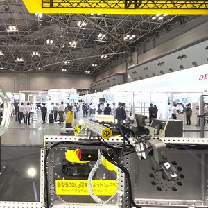 7.8K views · 99 reactions | The FANUC M-950, with a 500 kg payload and wide motion range, excels in tough automotive handling. It effortlessly picks and transfers car parts with precision, utilizing iRVision and dual 3D Vision cameras for accuracy.  Learn more about M-950iA/500 here: https://www.fanuc.eu/eu-en/news/fanuc-introduces-500-kg-payload-robot-wide-motion-range #FANUC #Robotics #AutomotiveAutomation #Automotive | FANUC Europe | Facebook