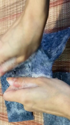 soapy thicc scour ripping 🧼 #asmr #spongeasmr #spongetok #asmrsponge #asmrspongeripping #spongeripping #soapyspongeripping #scourerasmr #scourerripping #fyp #oddlysatisfying #soapysponge