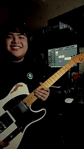 🎵Yoru ni Kakeru - @yoasobi_ayase_ikura 🎵 #guitartok #guitar #guitarist #guitarsolo #racingintothenight #yoasobi #shred #shredguitar #fastguitar #fyp #foryou #foryoupage #foryourpage #rock #rockstar #raku #rakuguitar #rakuguitarmalaysia #rakuguitars @Aarykin MusicFactory #jrocks #jpop #anime