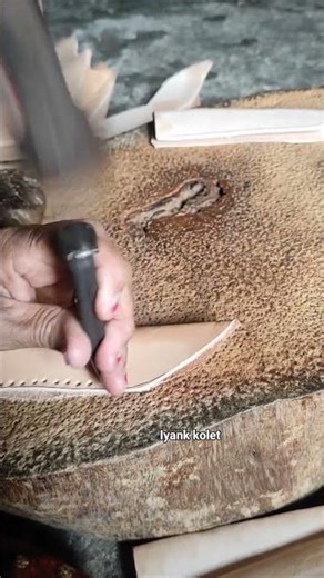 manual sewing hole making process #knifesheath #woodworking #medievalblacksmith