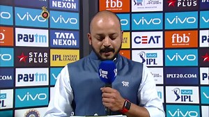 M24: RCB vs CSK – VIVO perfect catch of the match – Sam Billings