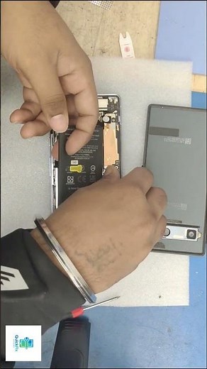 Quick & Easy Google Pixel 7a Battery Replacement 🔋 | Step-by-Step Guide!#google #pixel7a #trending