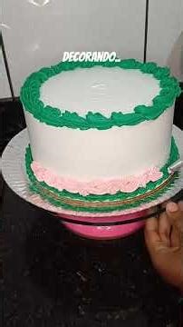 Decorando..🎂💥#bolodecorado #confeitaria #decoraçãodebolos