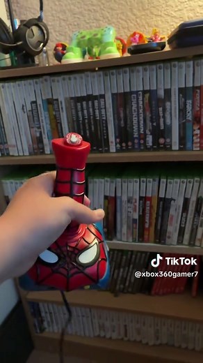 Xbox 360 gamer (@xbox360gamer7)’s video of plug n play