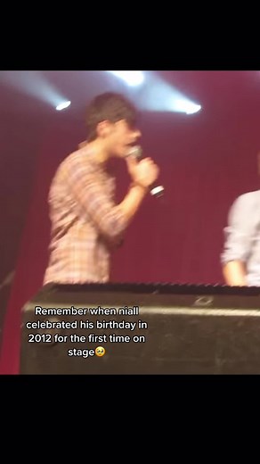 Niall Horan Celebrates Birthday on Stage in 2012