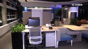 Concept By Luma revoluciona los ambientes de trabajo Luma, firma especializada en la creación de espacios de trabajo vanguardistas, presentó oficialmente esta semana su Concept By Luma con la apertura de su Open House exclusivo en Bolivia. Marco Justiniano, gerente general de Luma, comenta sobre este espacio donde convergen las últimas tendencias en mobiliario de oficina. LUMA #ElDeber #EspacioEmpresarial | EL DEBER | Facebook