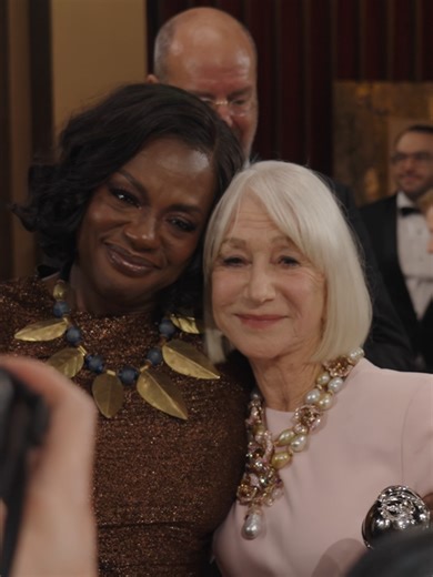 Viola Davis and Helen Mirren Unite at Golden Globe Event