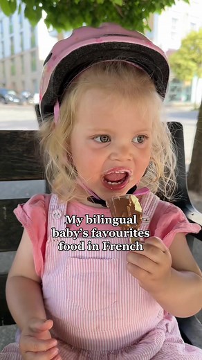 My bilingual baby’s 3 favourite food in French 🇫🇷🇬🇧 #bilingual #bilingualbaby #frenchbilingual #frenchbaby #frenchstyle #motherdaughter #toddlersoftiktok #frenchtoddler #french