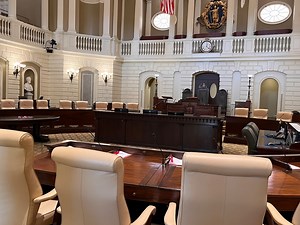 Mass. Senate passes sweeping bill fighting opioids crisis; approves safe-injection sites