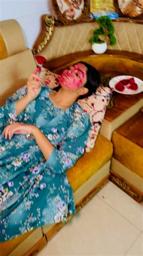 New face mask 😳🍓 . . . #ummeatiya2 #love #instagram #viral #fashion #instagood #reels #facebook | Umme Kulsum Atiya