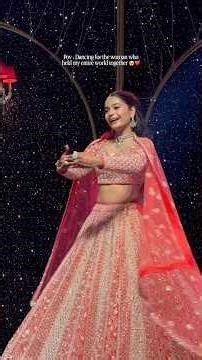 Bride Solo Dance for Mom 🥹❤️ Everyone got emotional 🥺 #dance #sangeet #bride #bridedance #wedding