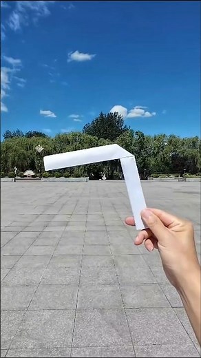 Easy Paper Boomerang 🪃 | How to Make a Paper Boomerang That Comes Back | Origami #shorts